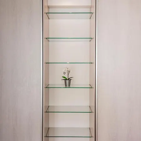 Апартаменти Harmony - Residences Of Pulkveza Brieza Street Next To Silent Center Рига